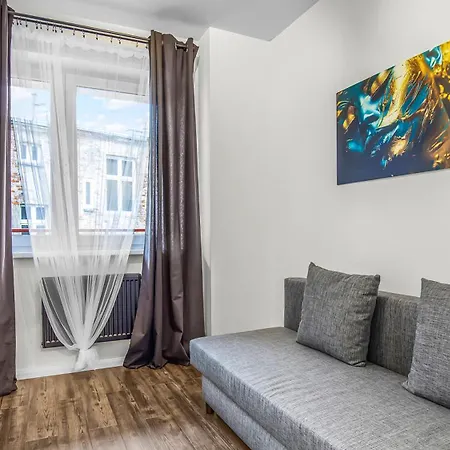 公寓 Rozbrat Olbin, Sun & Snow